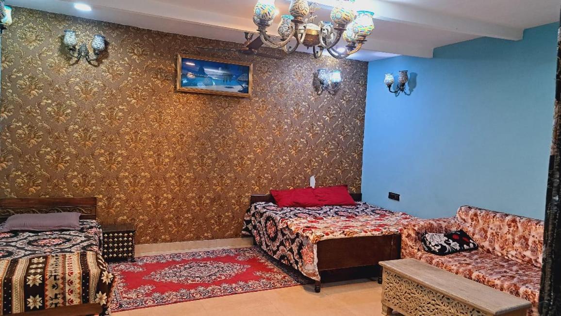 Mughals Apartment New Delhi